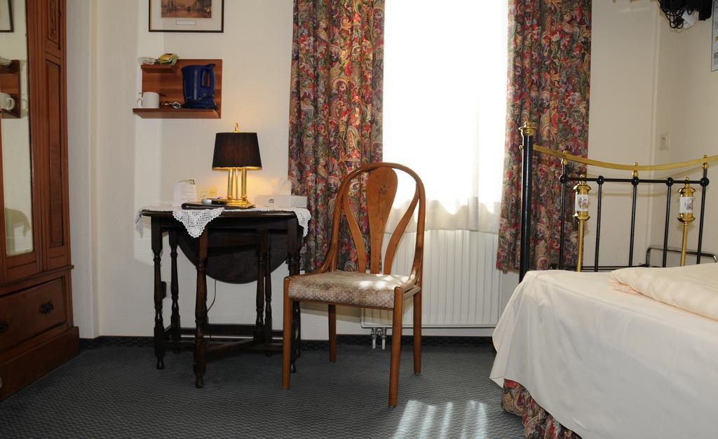 Hotel Admiral Wiesbaden Cameră foto